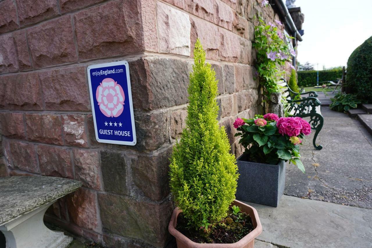 Chapel Croft Guest House Biddulph  Exterior foto